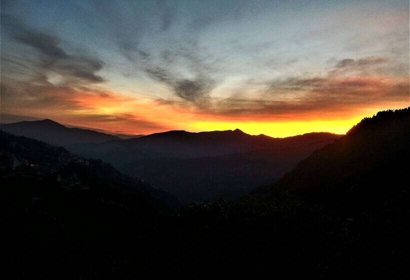 فندق The Hill Castle