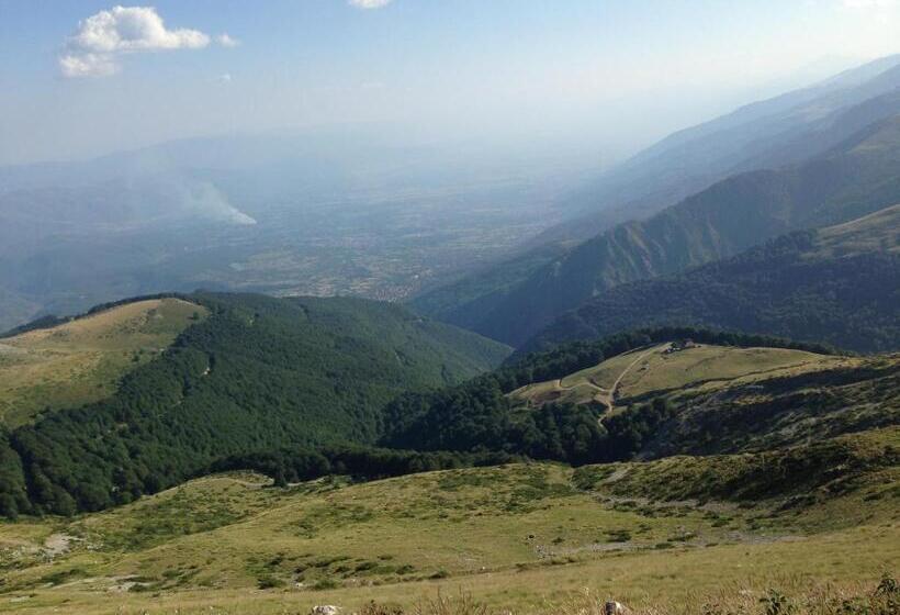 Kitka Hostel Vratnica