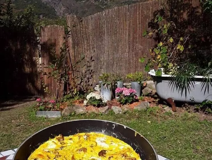 ベッドアンドブレックファースト A La Belle époque