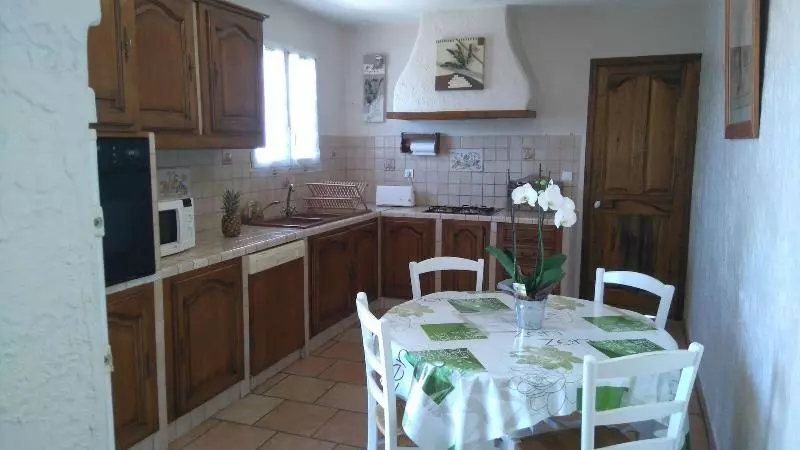 Aamiaismajoitus (B&B) Chambre D Hôtes Villa Eden