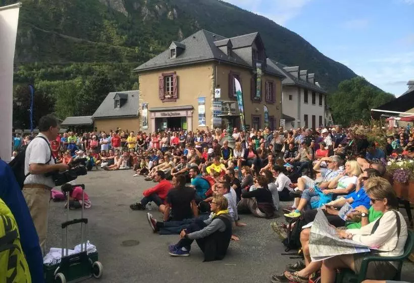 Aamiaismajoitus (B&B) Chambres D Hôtes Ferme De Gayri