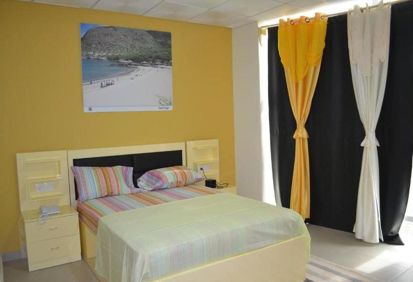 تختخواب و صبحانه Residência Fsfa