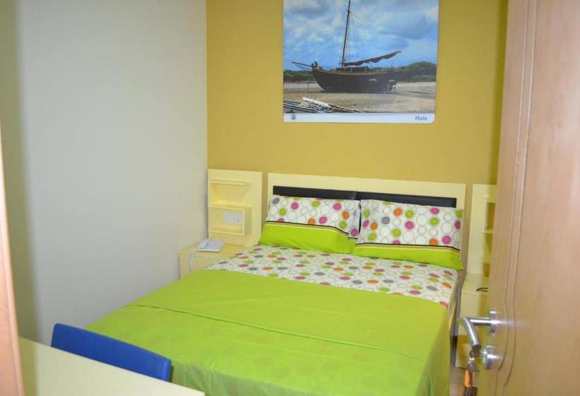 تختخواب و صبحانه Residência Fsfa