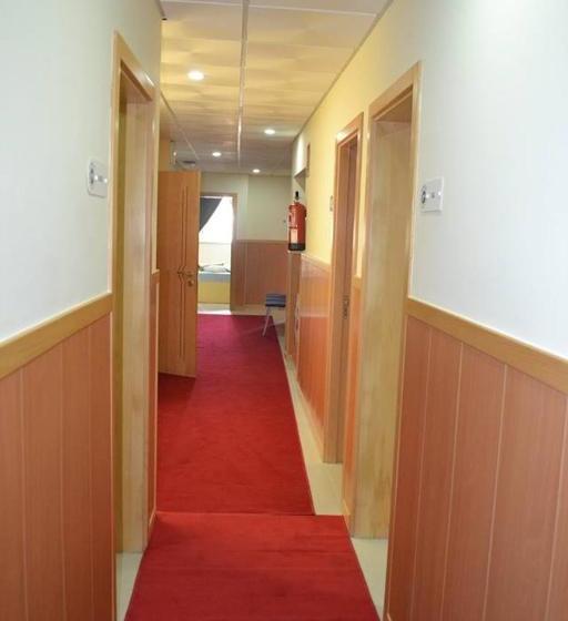 تختخواب و صبحانه Residência Fsfa