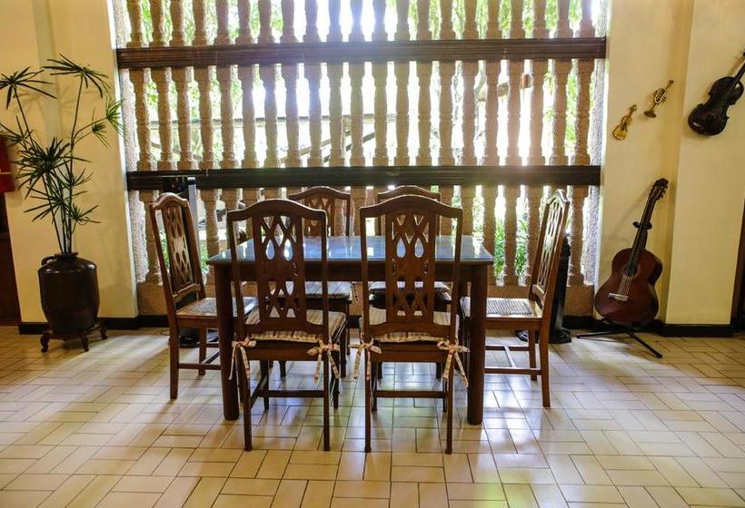 تختخواب و صبحانه Victoria S Haven