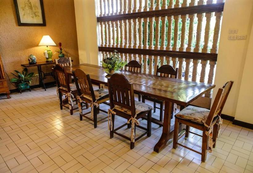 تختخواب و صبحانه Victoria S Haven