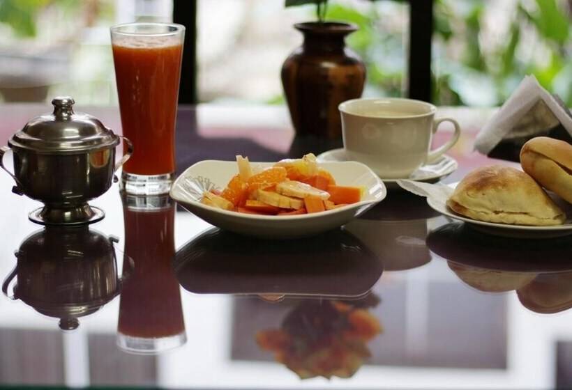 فندق Adas Palace