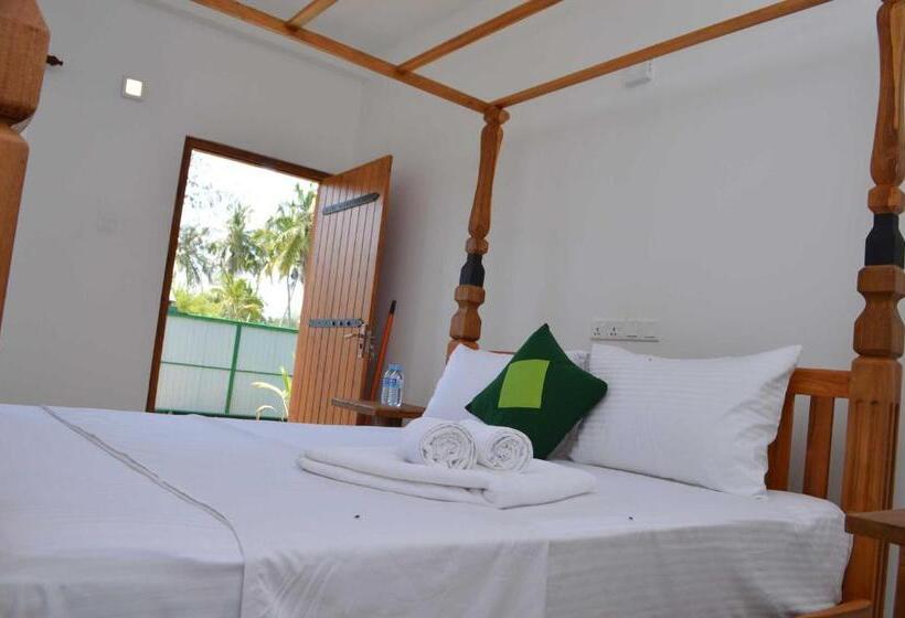 فندق Airport Green