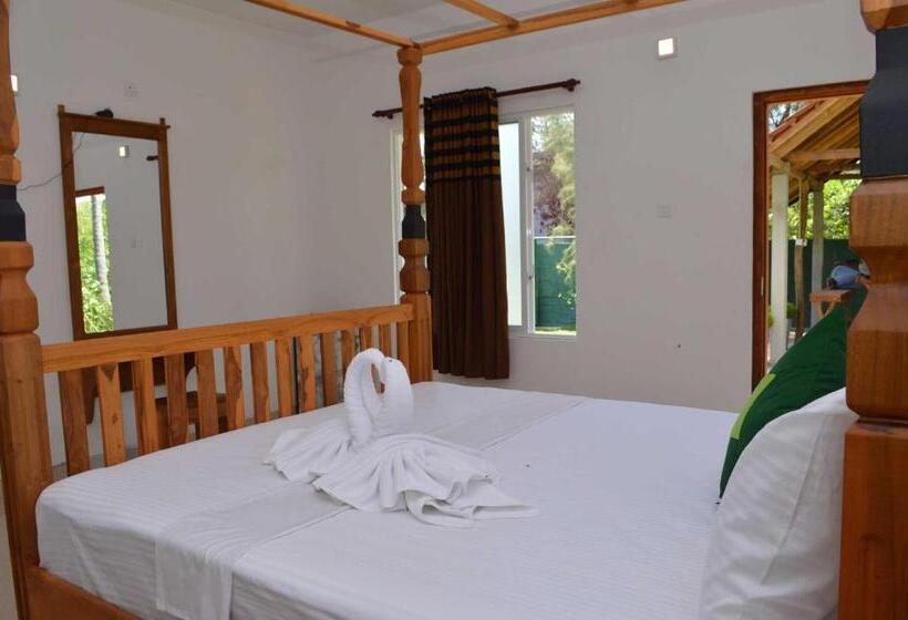 فندق Airport Green