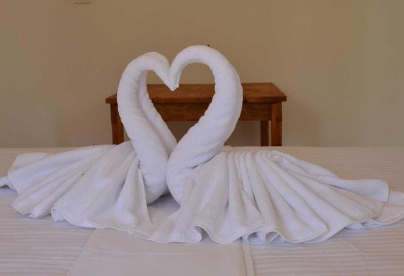 فندق Airport Green