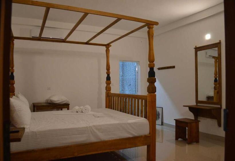 فندق Airport Green