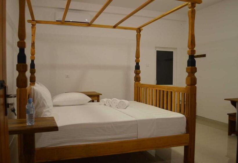 فندق Airport Green