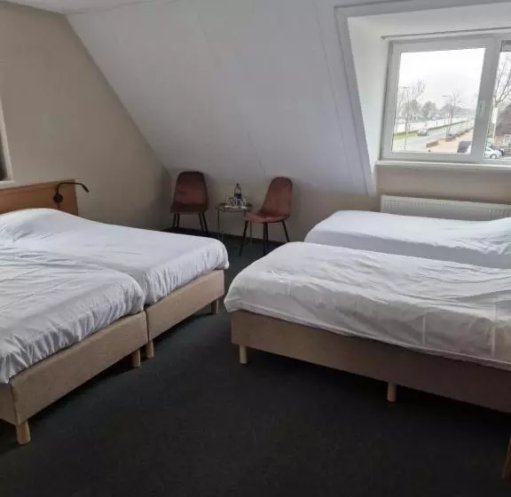 Hotelli B&b D'olde Smidse