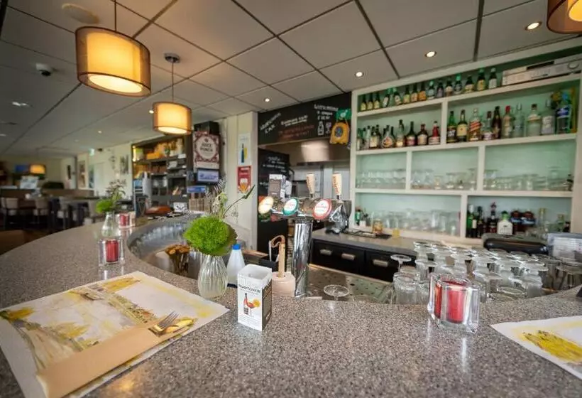 Hotelli B&b D'olde Smidse