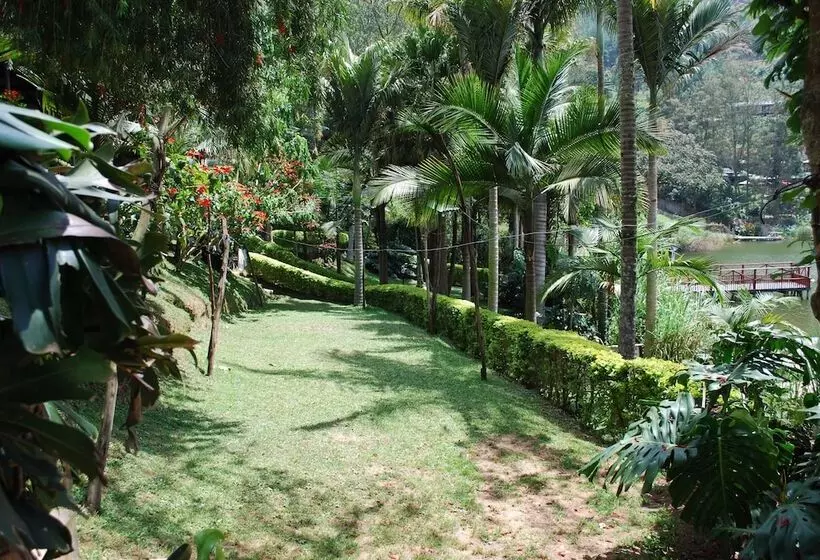 هتل Crater Bay Cottages