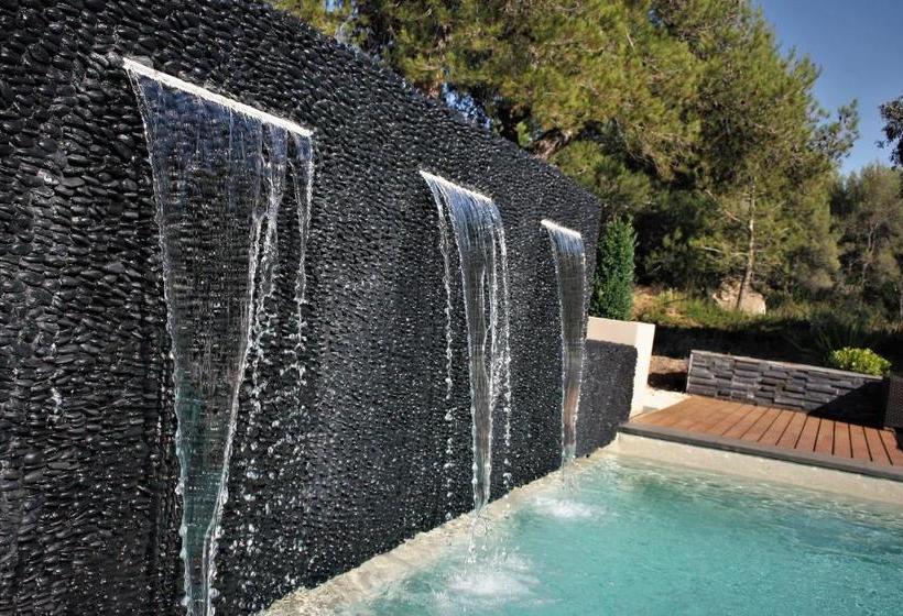 ホテル Domaine La Pierre Blanche