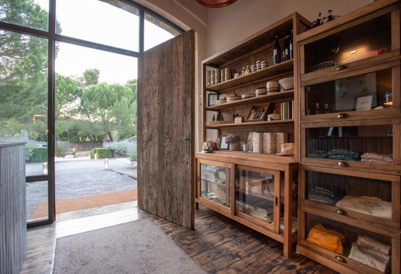 ホテル Domaine La Pierre Blanche