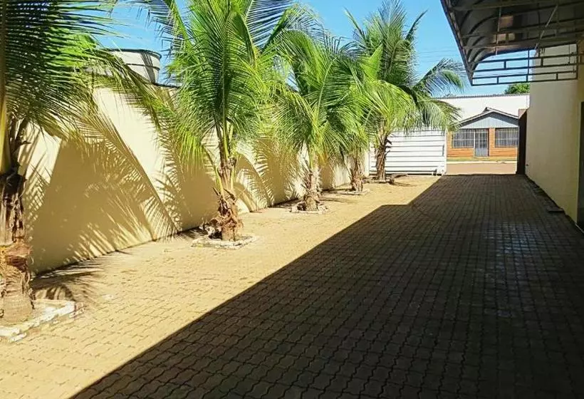 ホテル Hebrom