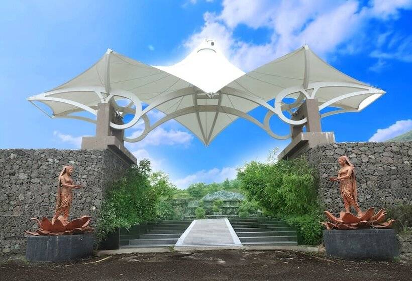 Resort Sunny S World