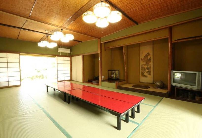 Wakariki Ryokan