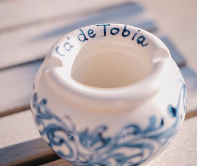 مبيت وإفطار Ca' De Tobia