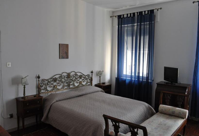 تختخواب و صبحانه Villa L'aurora