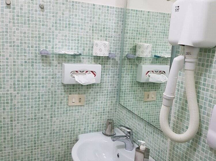 تختخواب و صبحانه Villa L'aurora