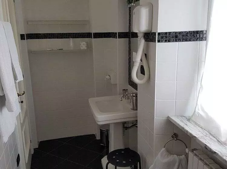 تختخواب و صبحانه Villa L'aurora