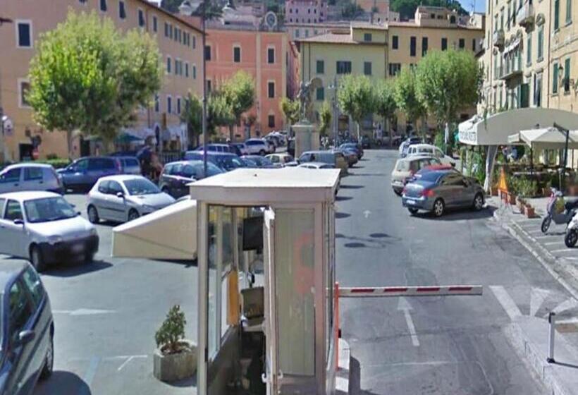 فندق Albergo Ape Elbana