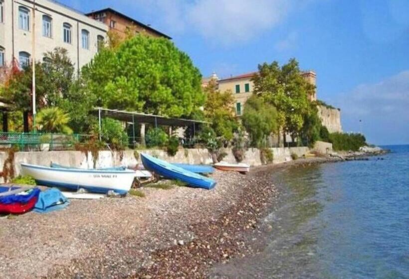 فندق Albergo Ape Elbana