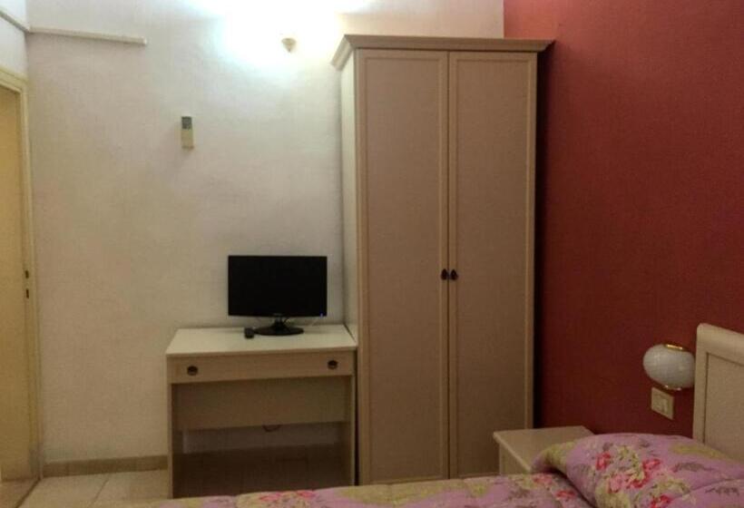 فندق Albergo Ape Elbana