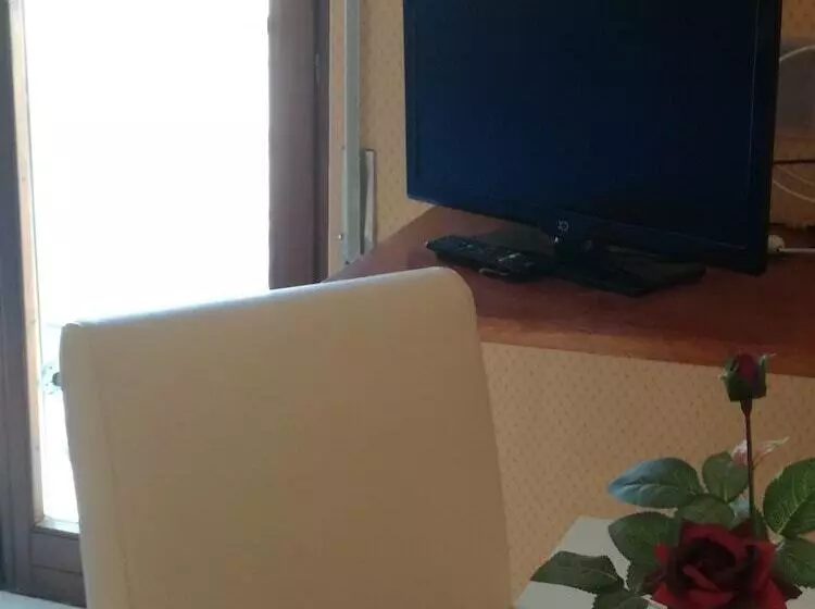 هتل Blu