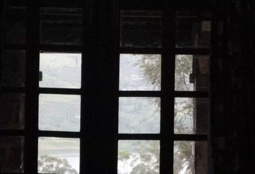 Hotelli Castlereigh Holiday Bungalow