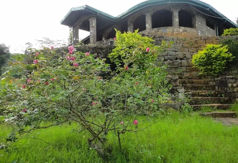 Hotelli Castlereigh Holiday Bungalow