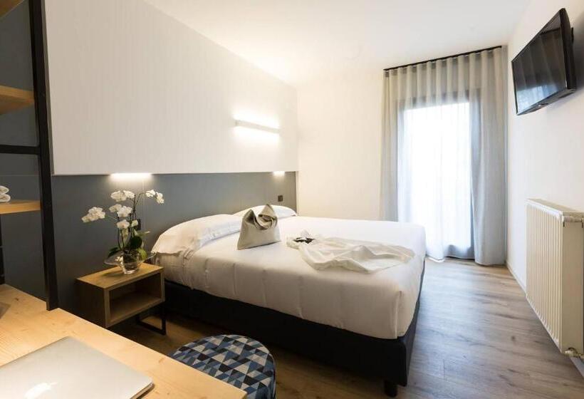 בית מלון כפרי Locanda Al Pomo D'oro