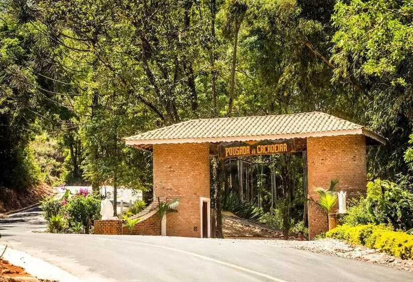 ホテル Pousada Da Cachoeira