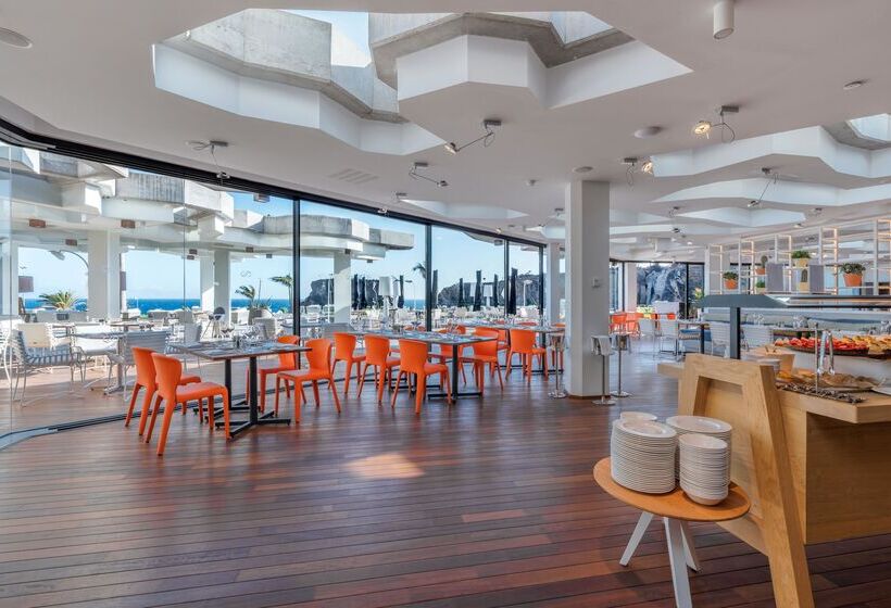 هتل Royal Hideaway Corales Suites