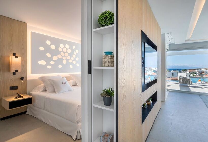 هتل Royal Hideaway Corales Suites