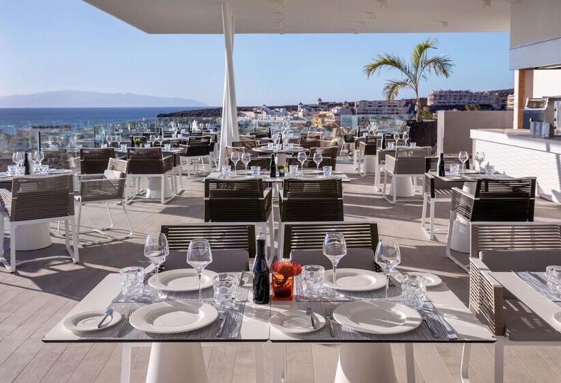 هتل Royal Hideaway Corales Suites