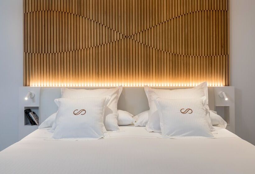 هتل Royal Hideaway Corales Suites