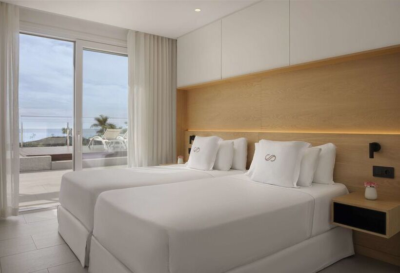 هتل Royal Hideaway Corales Suites