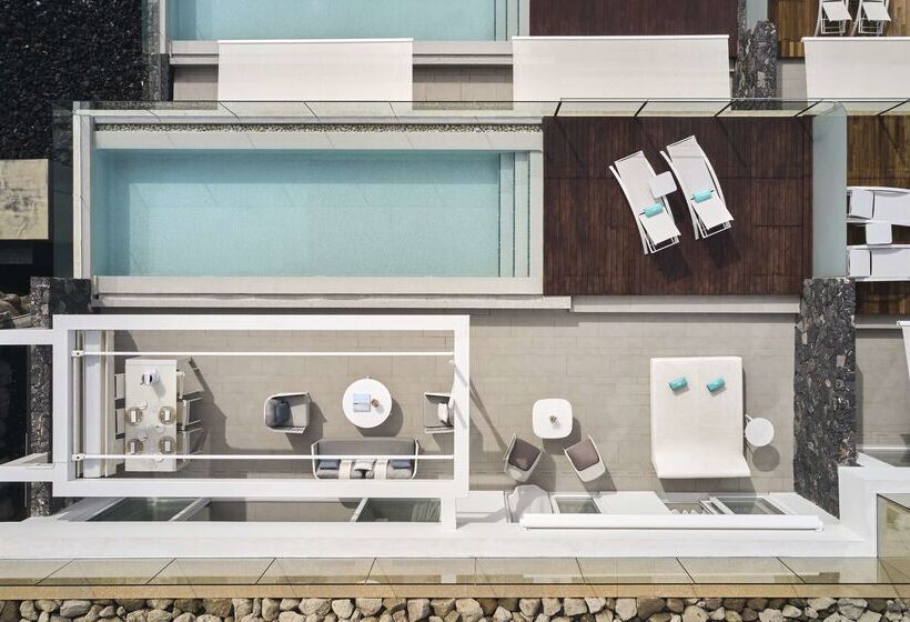 هتل Royal Hideaway Corales Suites