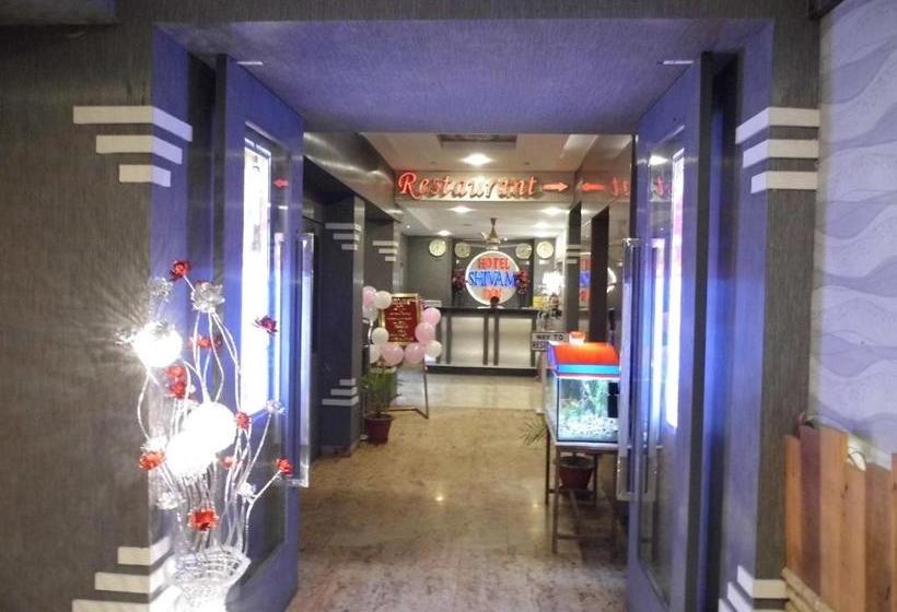 فندق Shivam Inn