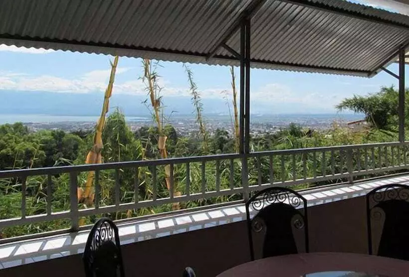 استراحتگاه Gahahe Hills