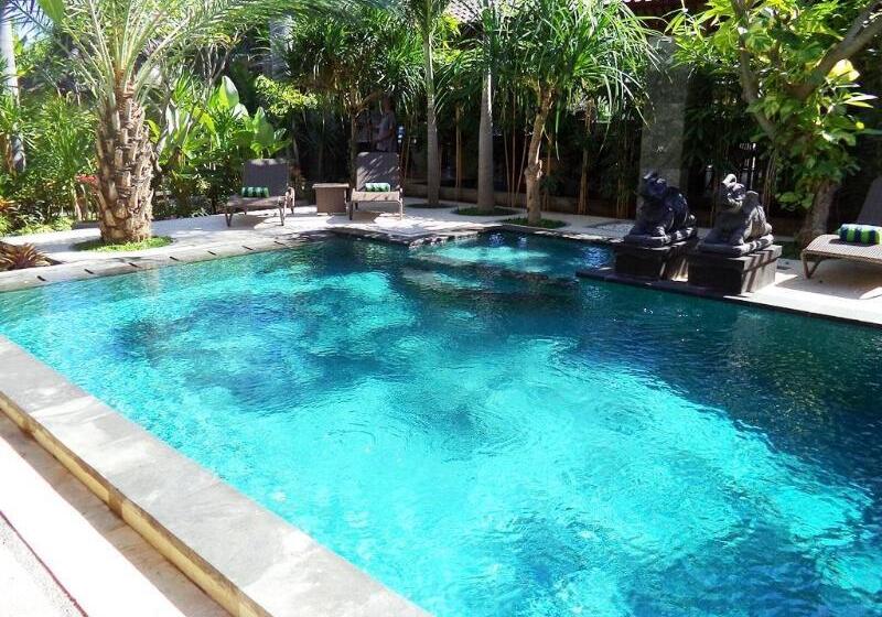 Alami Resort, Restaurant And Dive Center