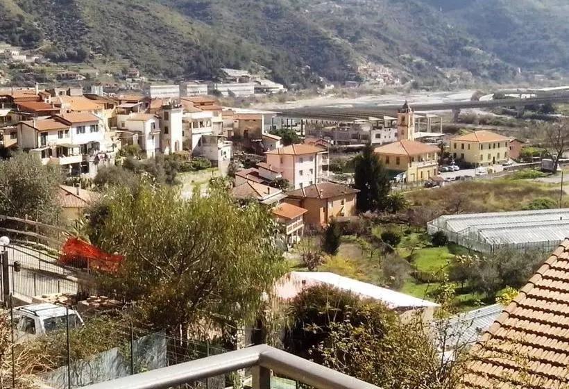 تختخواب و صبحانه L Erba Degli Abrighi