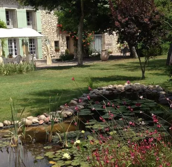 Aamiaismajoitus (B&B) Le Mas D'hermès