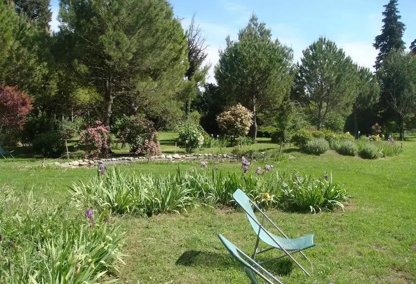 Aamiaismajoitus (B&B) Le Mas D'hermès