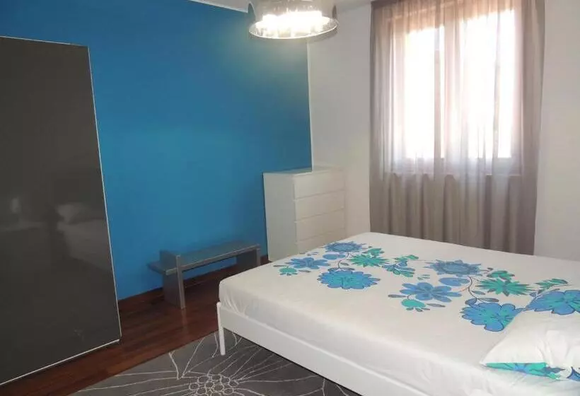 تختخواب و صبحانه Ross House