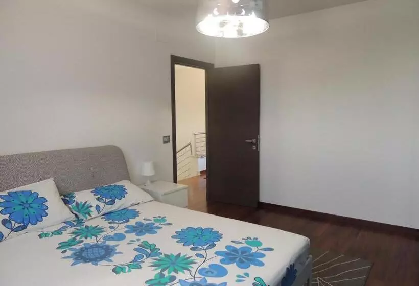 تختخواب و صبحانه Ross House